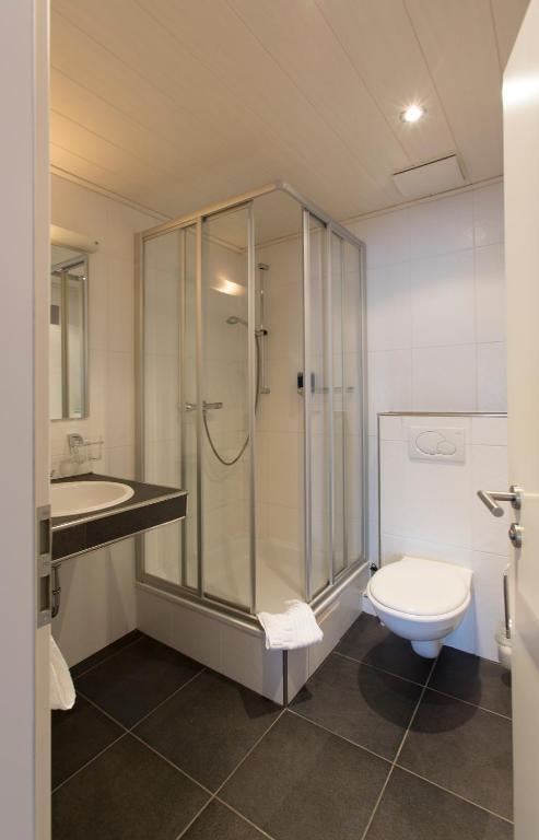 Hotel Barth Кайзерслаутерн Екстериор снимка